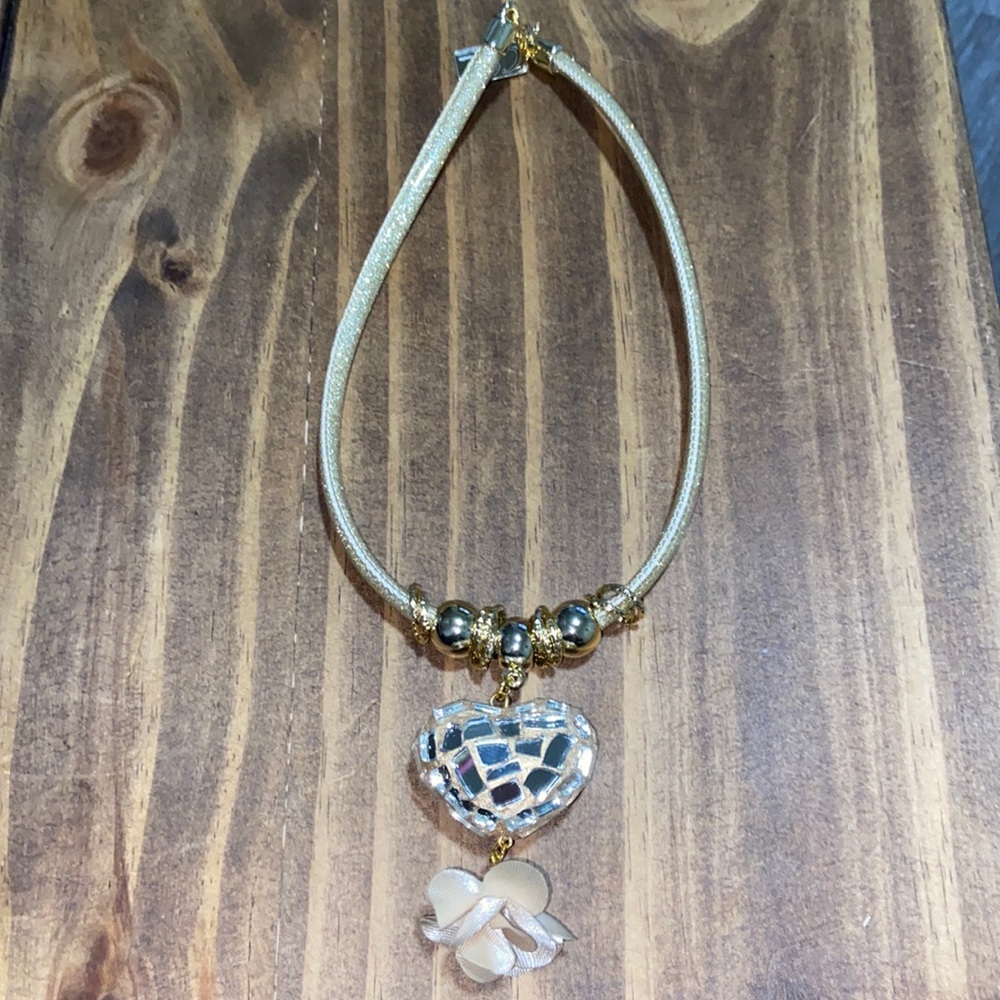 Beautiful handmade necklace made in Mexico